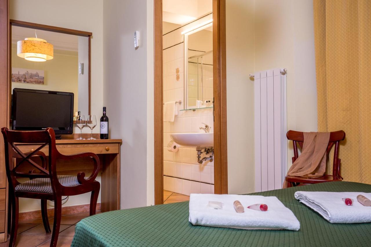 רומא Hotel Trastevere מראה חיצוני תמונה