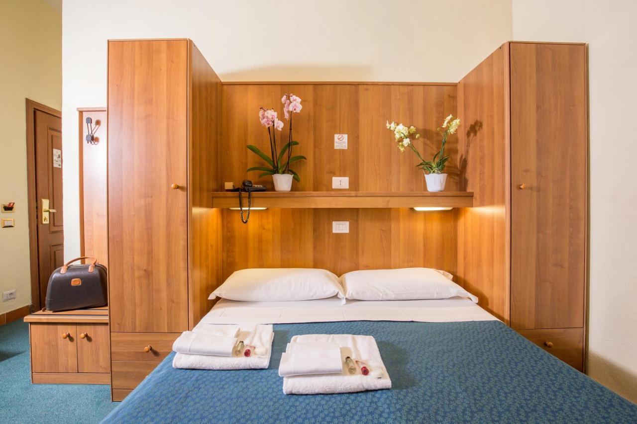 רומא Hotel Trastevere מראה חיצוני תמונה