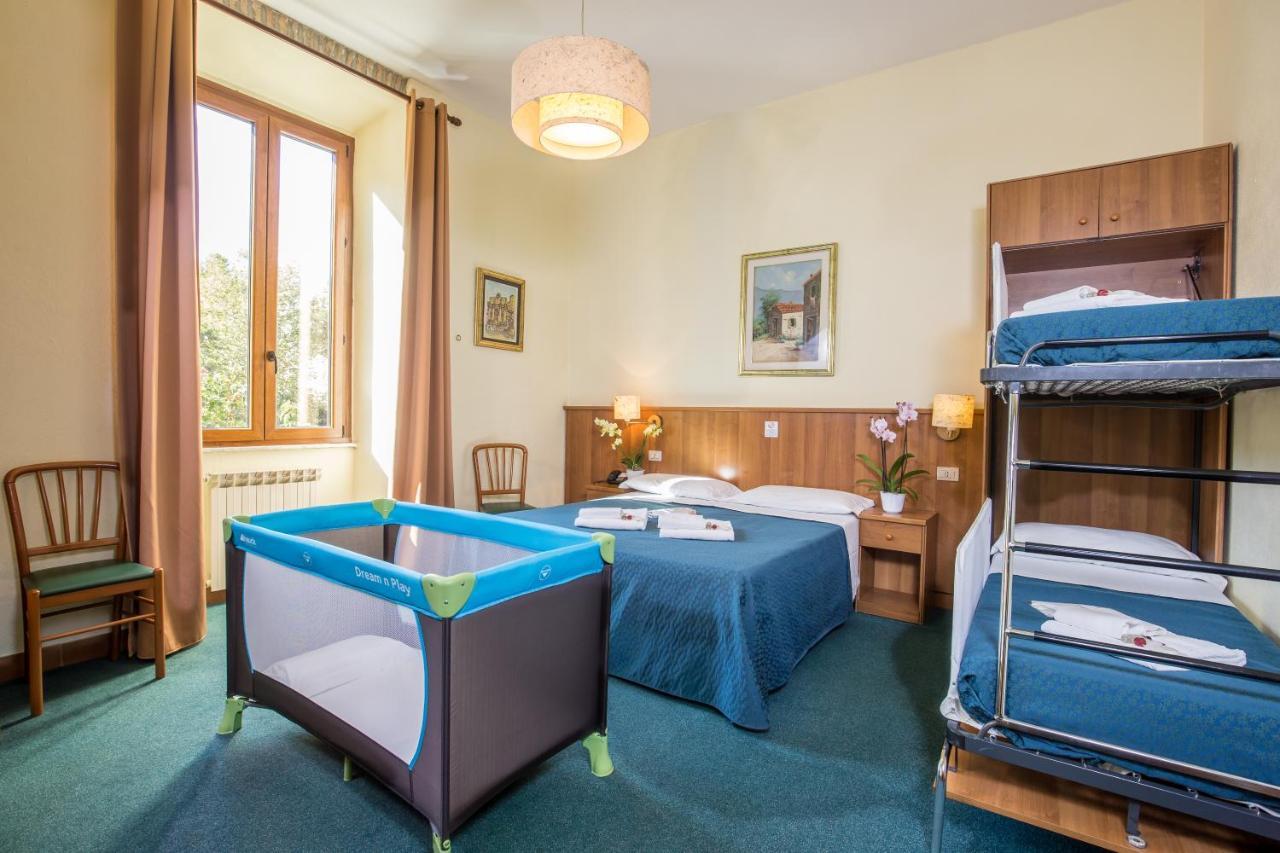 רומא Hotel Trastevere מראה חיצוני תמונה