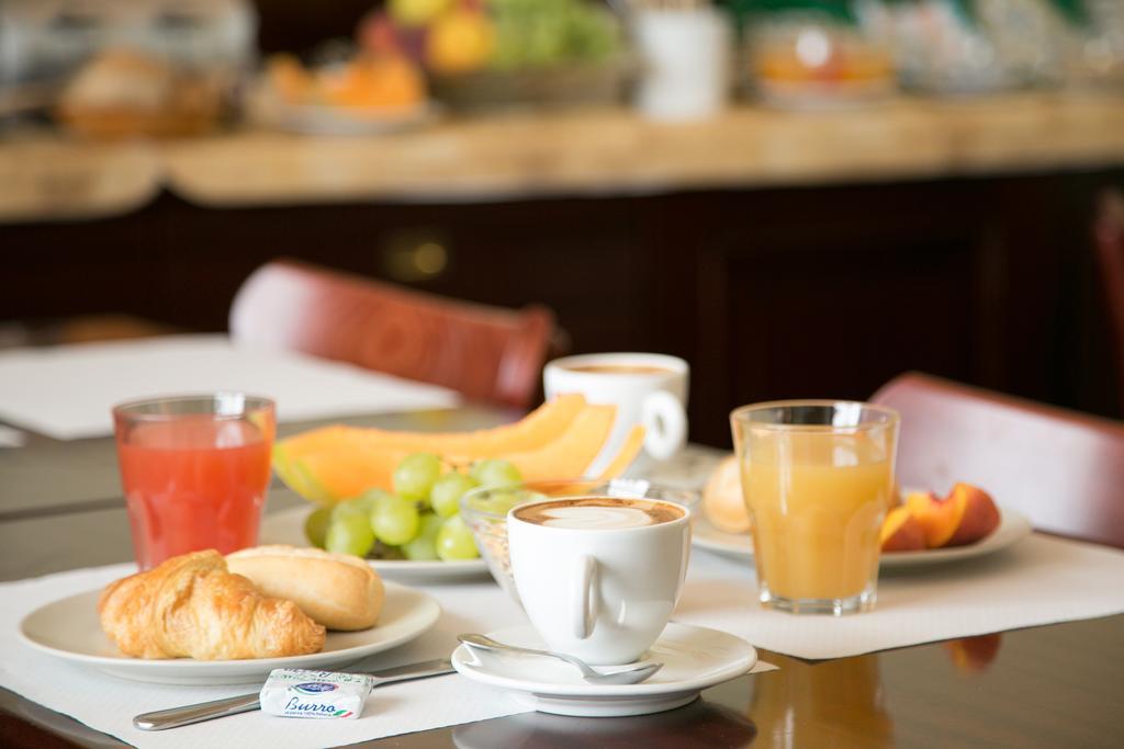 רומא Hotel Trastevere מראה חיצוני תמונה