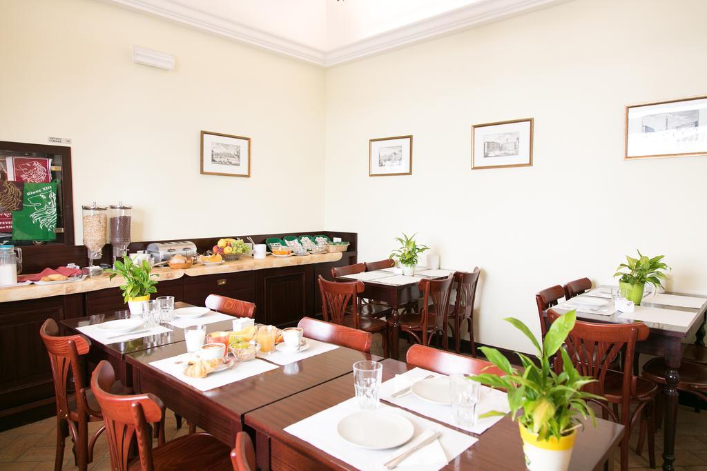רומא Hotel Trastevere מראה חיצוני תמונה