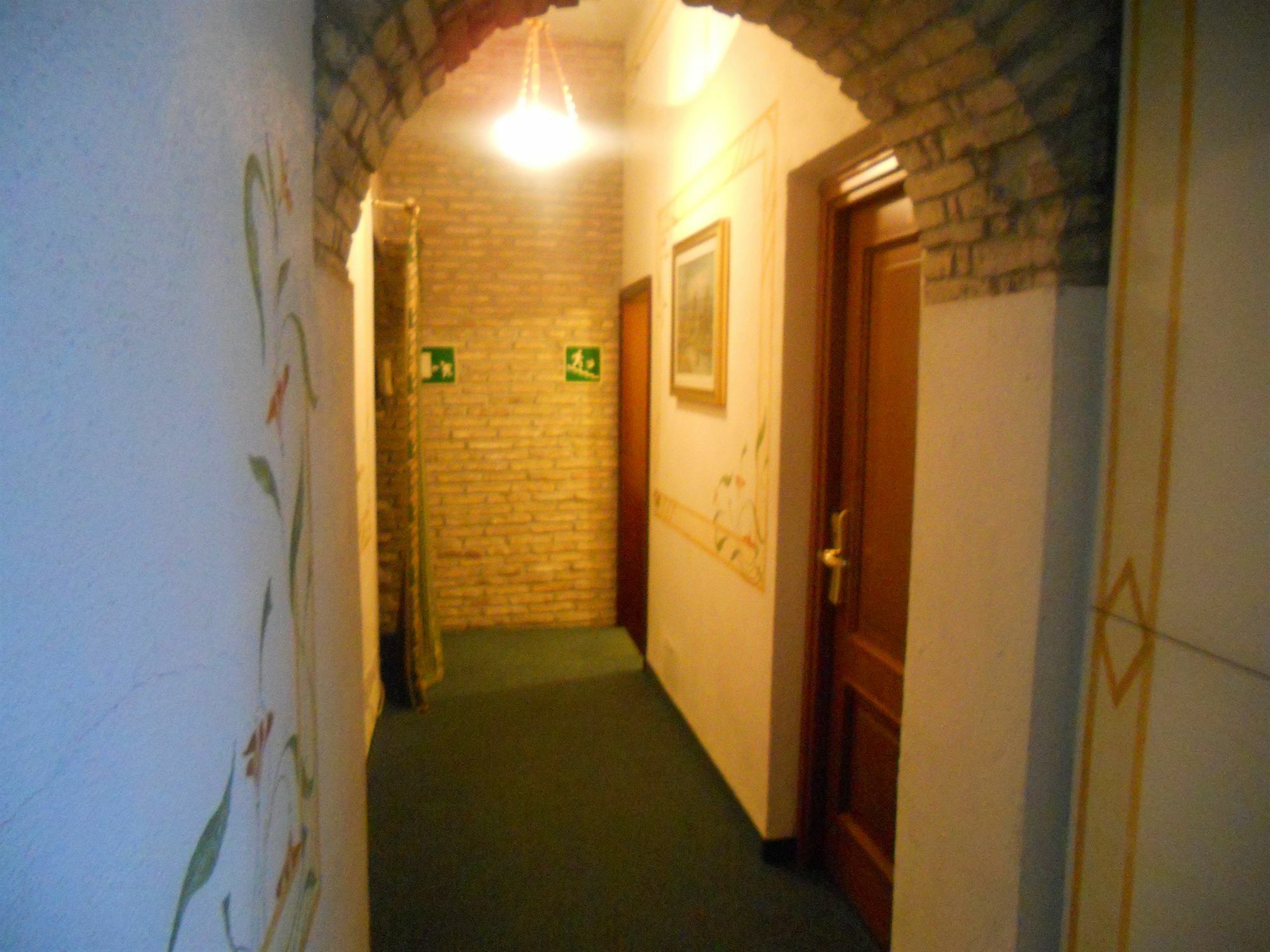 רומא Hotel Trastevere מראה חיצוני תמונה